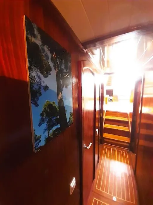 Hotel Adara Yacht - Big Turkish Gulet Barcelona 0*,