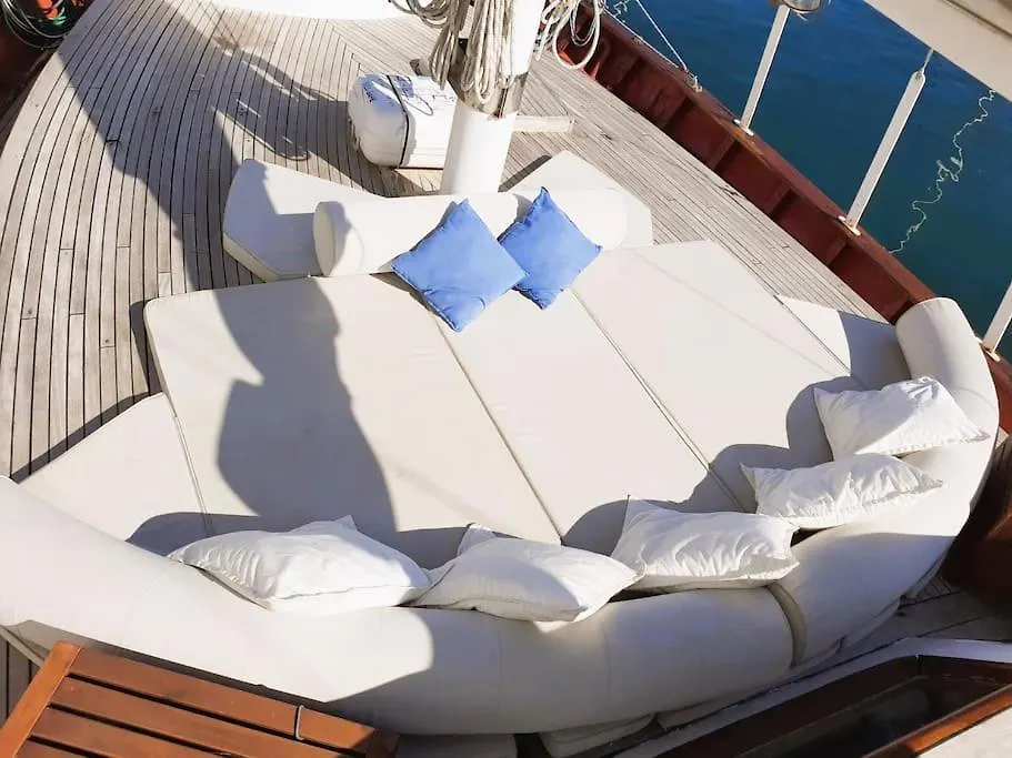 Botel Hotel Adara Yacht - Big Turkish Gulet Barcelona Španělsko