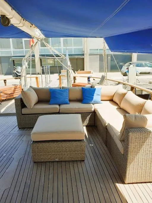 Botel Adara Yacht - Big Turkish Gulet Barcelona Hotel