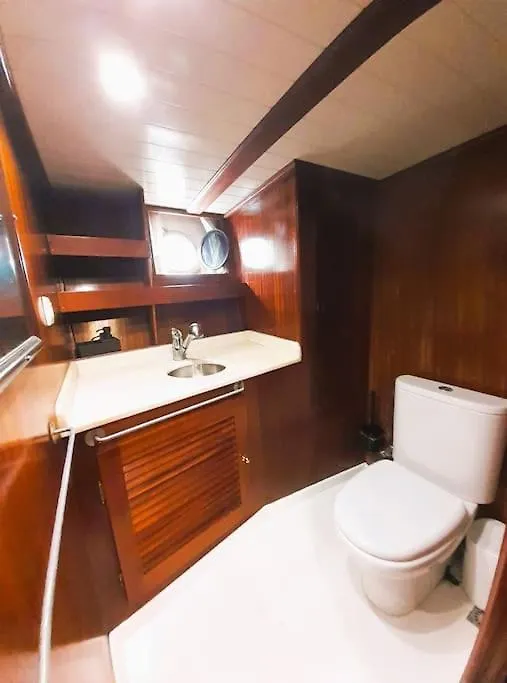 Adara Yacht - Big Turkish Gulet Barcelona Hotel Botel